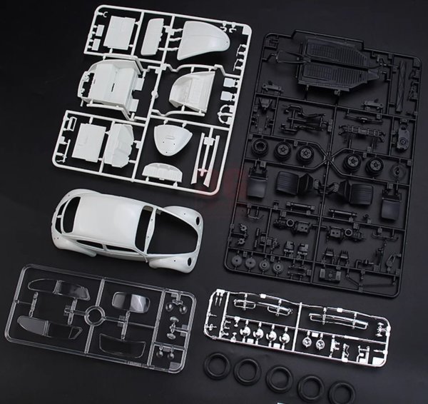 画像1: タミヤ24136 1300ビートル1966年式プラモデル S25d4716967965 (1)