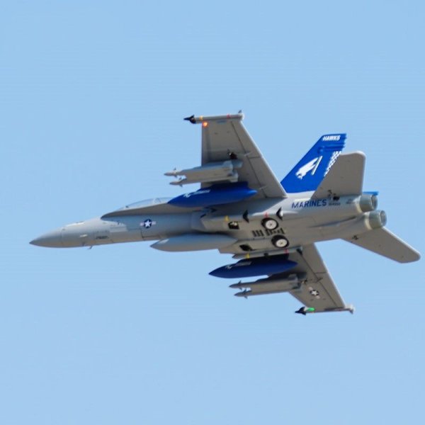 画像1: FMS RC 飛行機 80 ミリメートルダクトファン EDF ジェット F18 F-18 ホーネット 6CH フラップ後退 6S PNP S22d5214491505 (1)